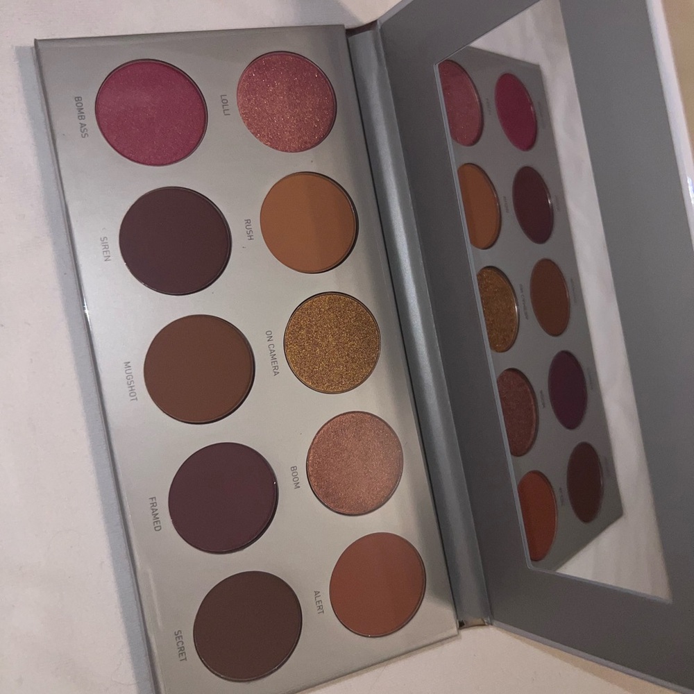 Jaclyn hill ring the alarm pallet